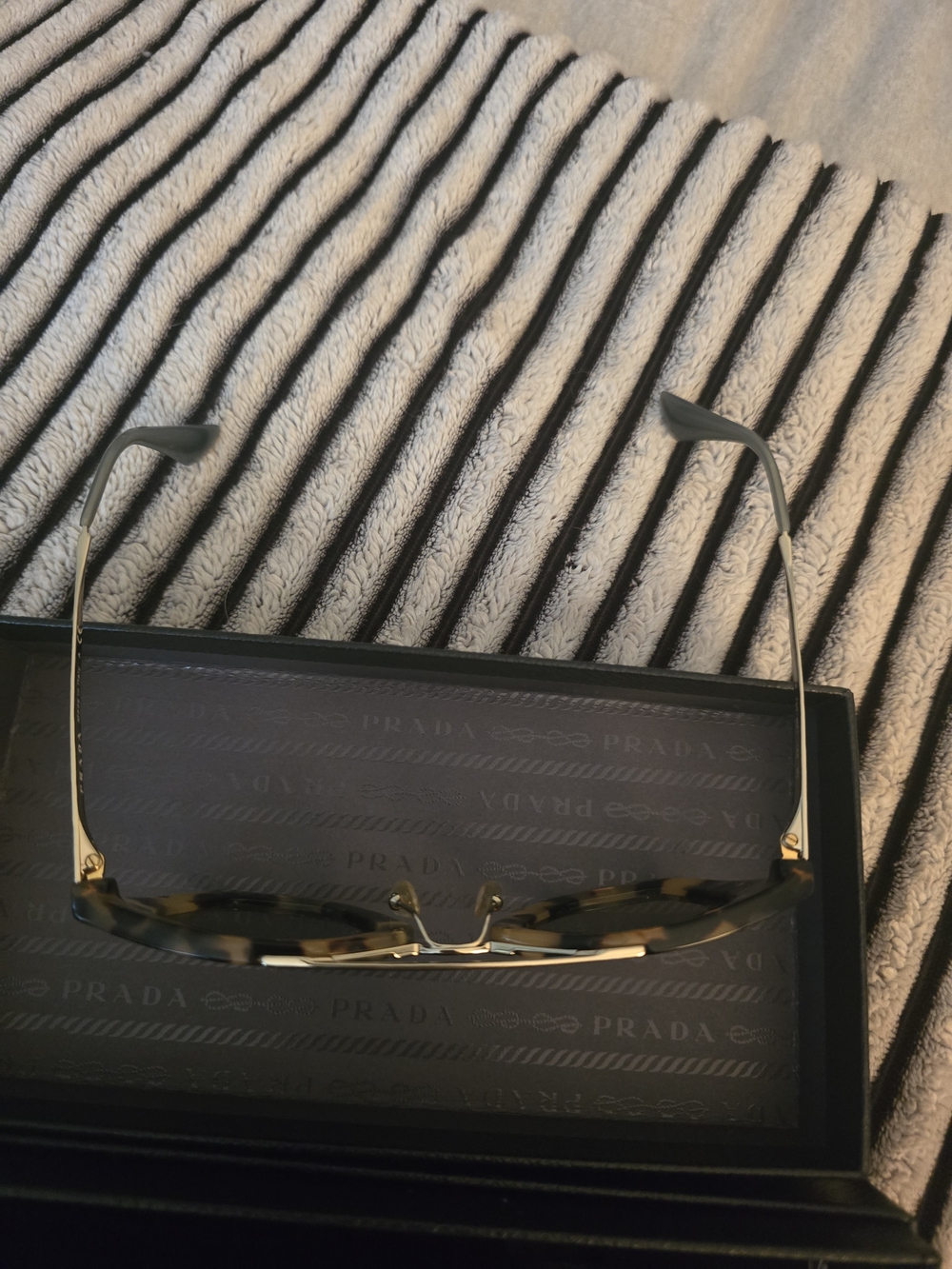 Prada SPR09Q Cinema Tortoise Shell Sunglasses Black Saffiano Leather Case + Box - Picture 7 of 16